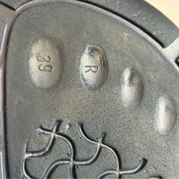 Birkis by Birkenstock Rainbow Stripe Sandals – Women’s 39 (Excellent Condition!) - Picture 2 of 6